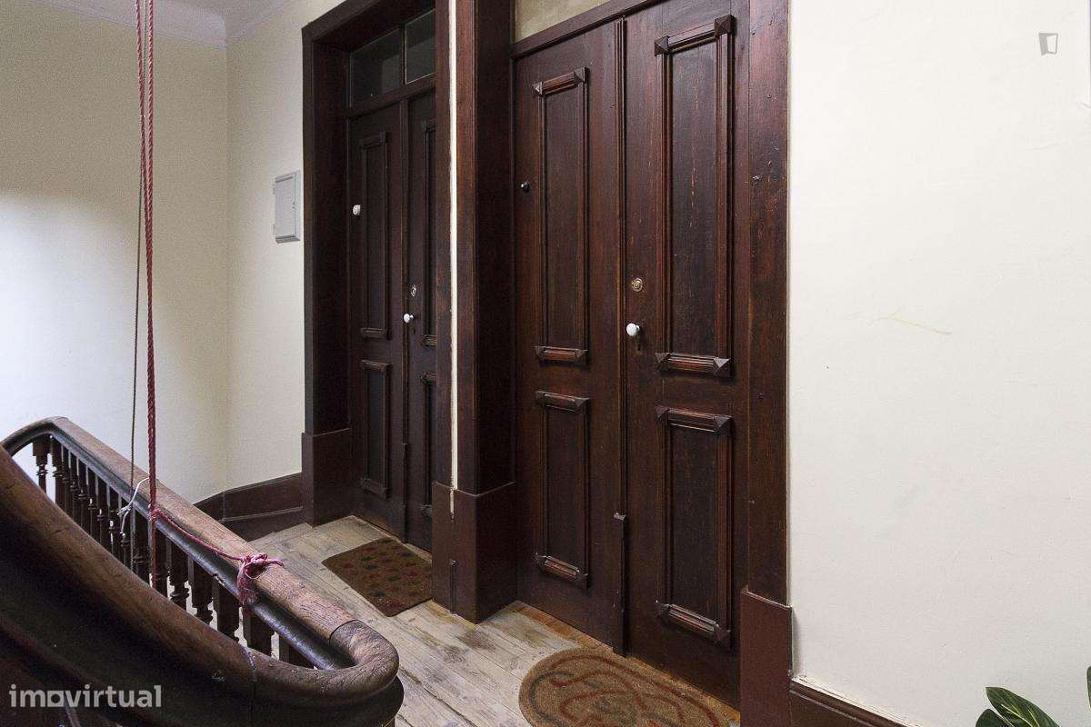 Apartamento com 4 quartos - localizado em Baixa Coimbra - Grande imagem: 4/8