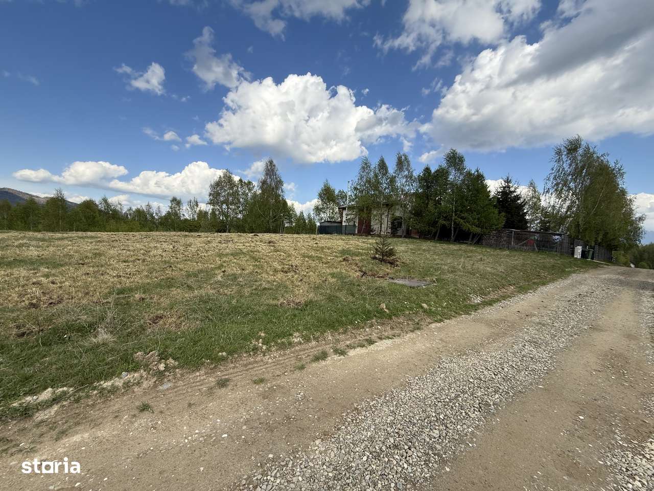 Teren intravilan 1000 mp in Pestera, Comuna Moieciu la 12 km de Bran-2