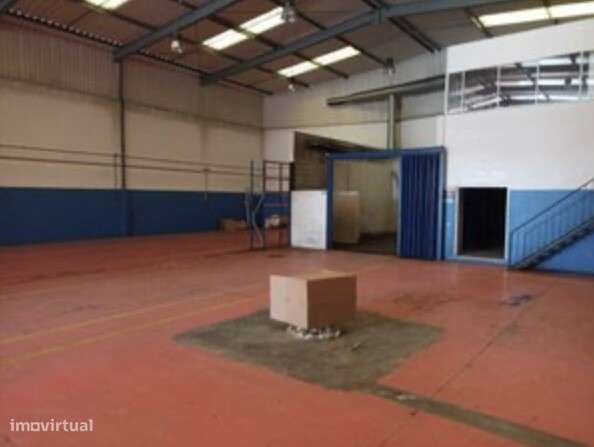 Armazém para arrendar em Sacavém - Grande imagem: 5/11