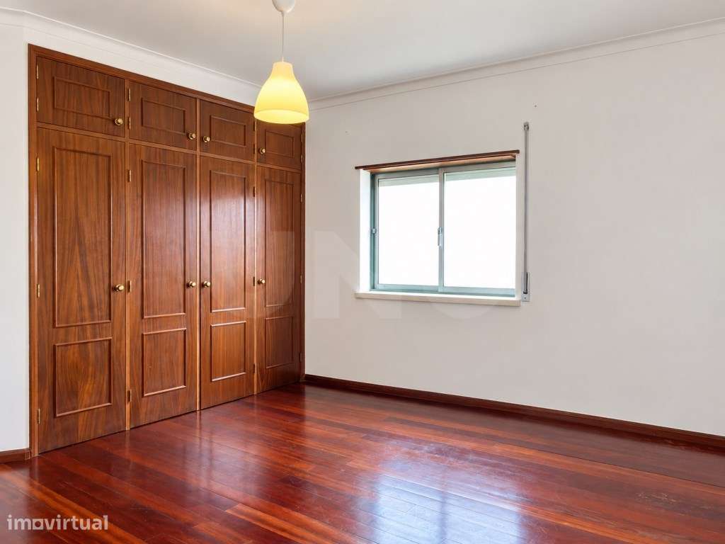 Apartamento T2+1 com vista mar para venda em Santa Cruz.-14