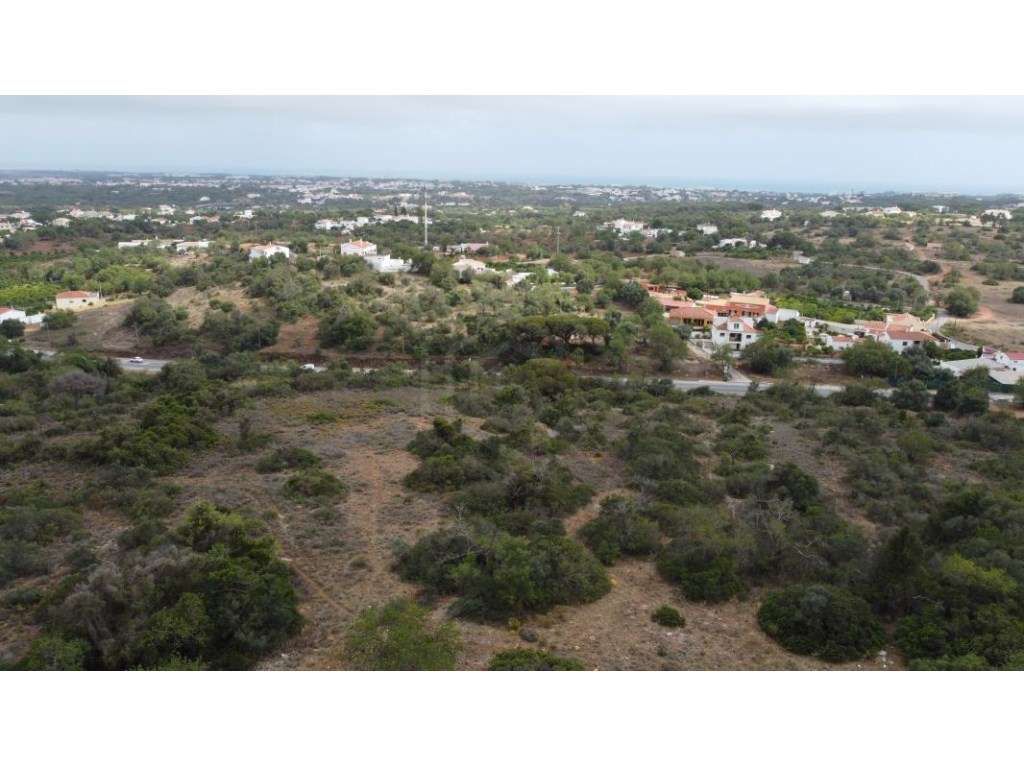 Lote de terreno junto à estrada nacional 125, na Patã de Cima, Algarve - Grande imagem: 4/9