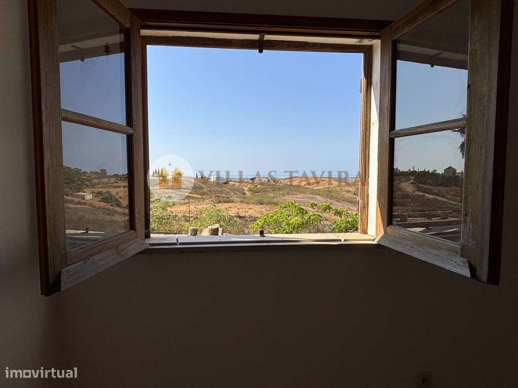 Moradia de estilo tradicional- Charme, vistas sob a Serra e Mar-27