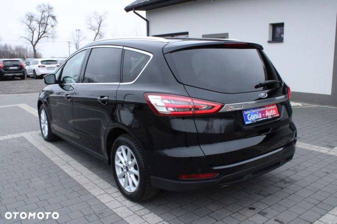 Ford S-Max - 9