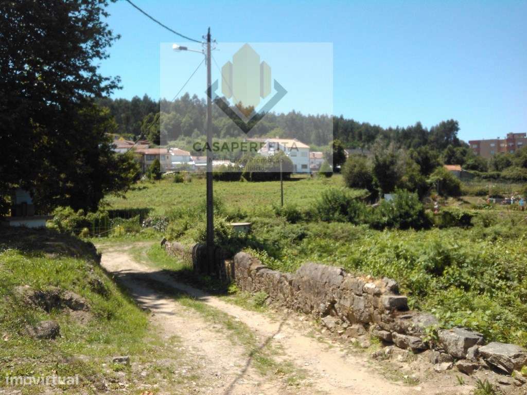 Terreno p/ Construção, c/ 2000m2, ao centro dos CARVALHOS - Grande imagem: 3/4