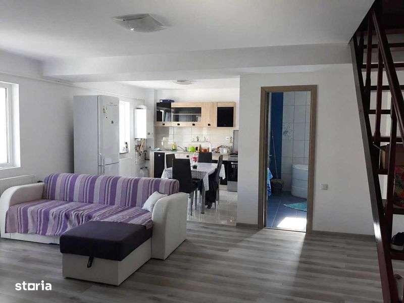 3 camere tip duplex - 2 bai - 87mp - Centrala proprie