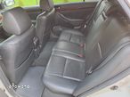 Toyota Avensis 2.0 VVT-i Combi Automatik Executive - 11