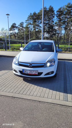 Opel Astra III GTC 1.6 Enjoy - 7