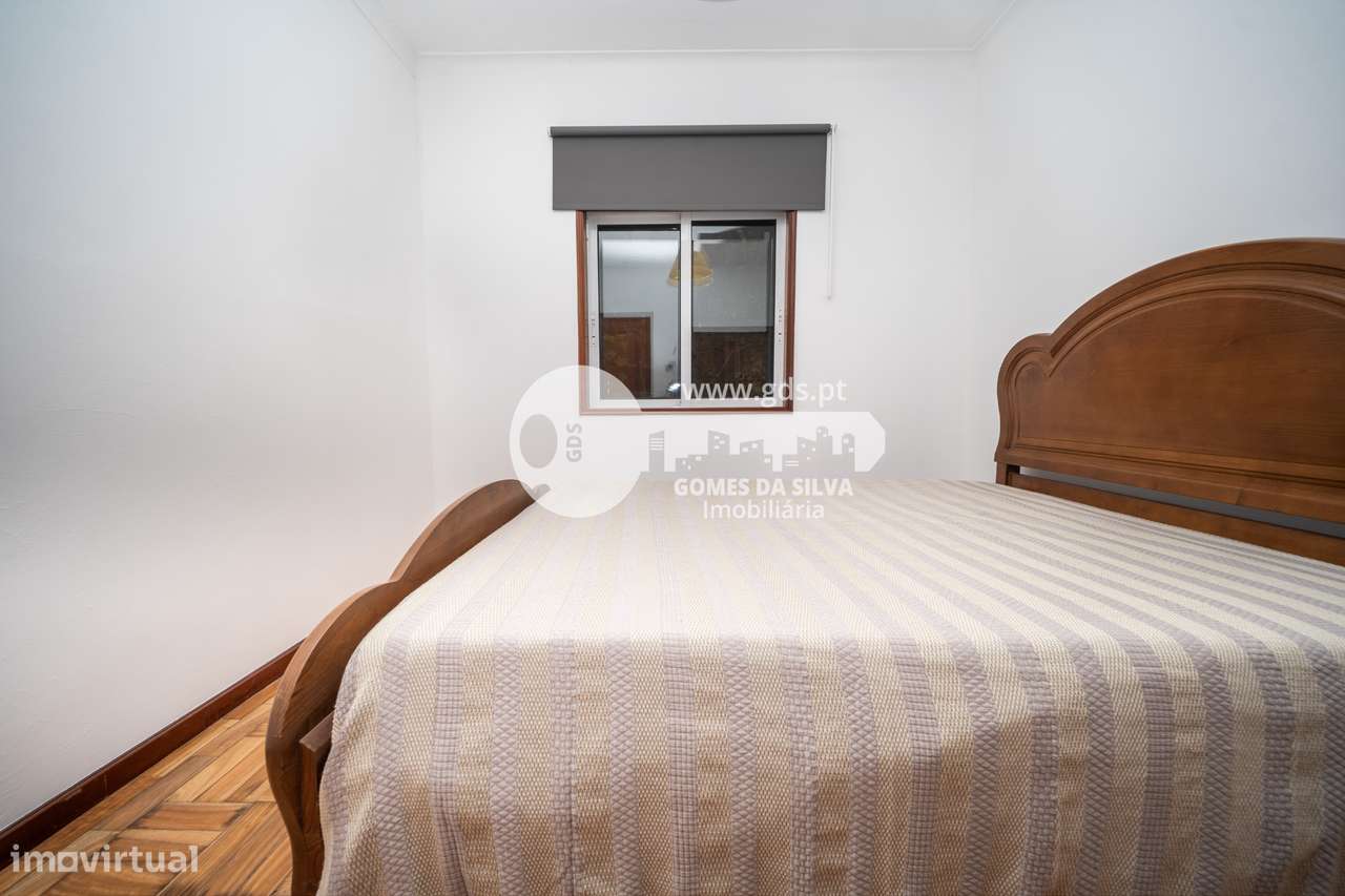 Moradia T3 com estabelecimento comercial em Dume, Braga-19