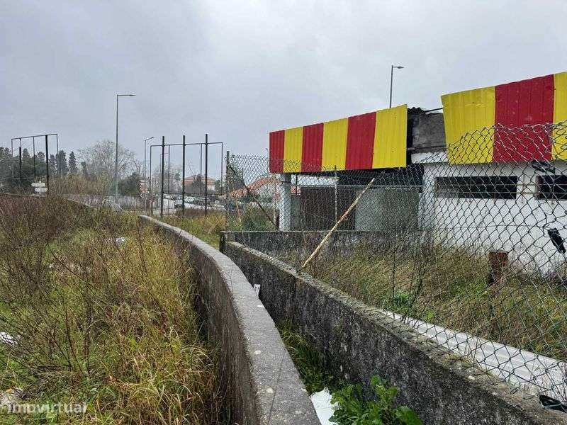 Terreno urbano sito em Terra de Campo - Área Total de 22.670,04 m2 - Grande imagem: 5/12