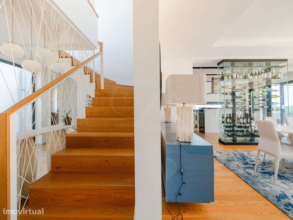 Moradia T8 c/Piscina | Queijas-23