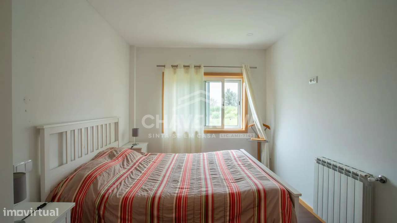 T2 | Suite | Lugar de Garagem | Arrumos | Varandim-15