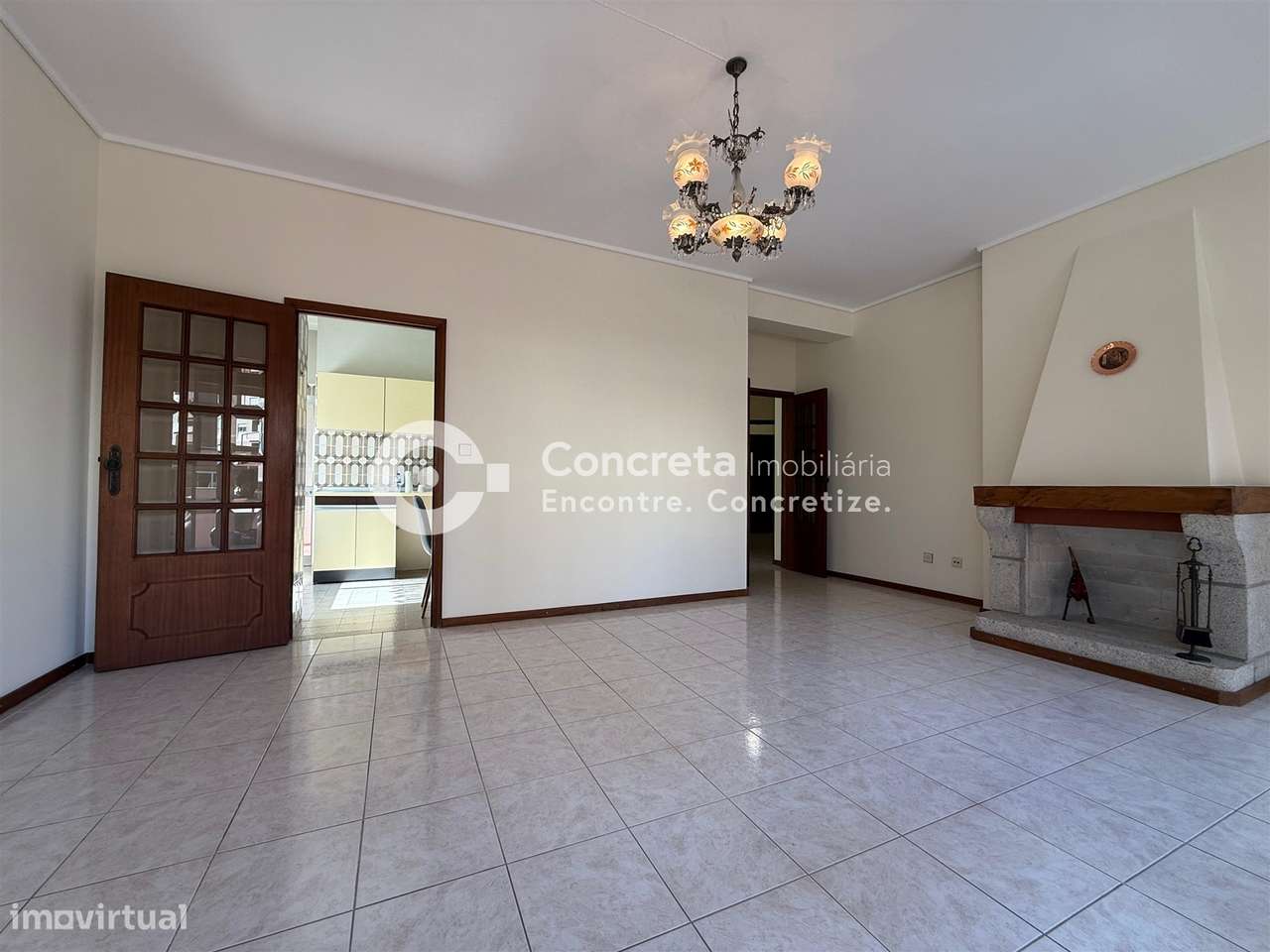 Apartamento T3 com lugar de garagem para arrendamento no centro de Bar - Grande imagem: 4/24