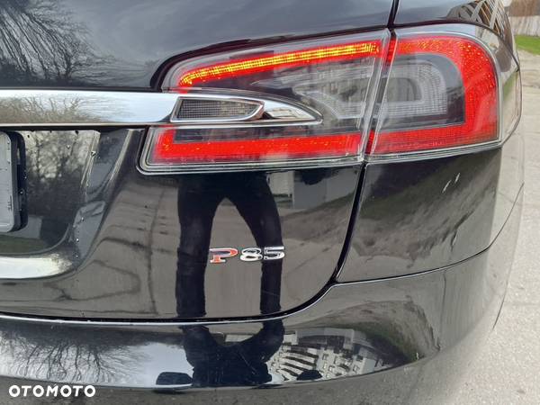Tesla Model S Performance - 17