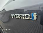 Toyota Prius (Hybrid) Life - 24