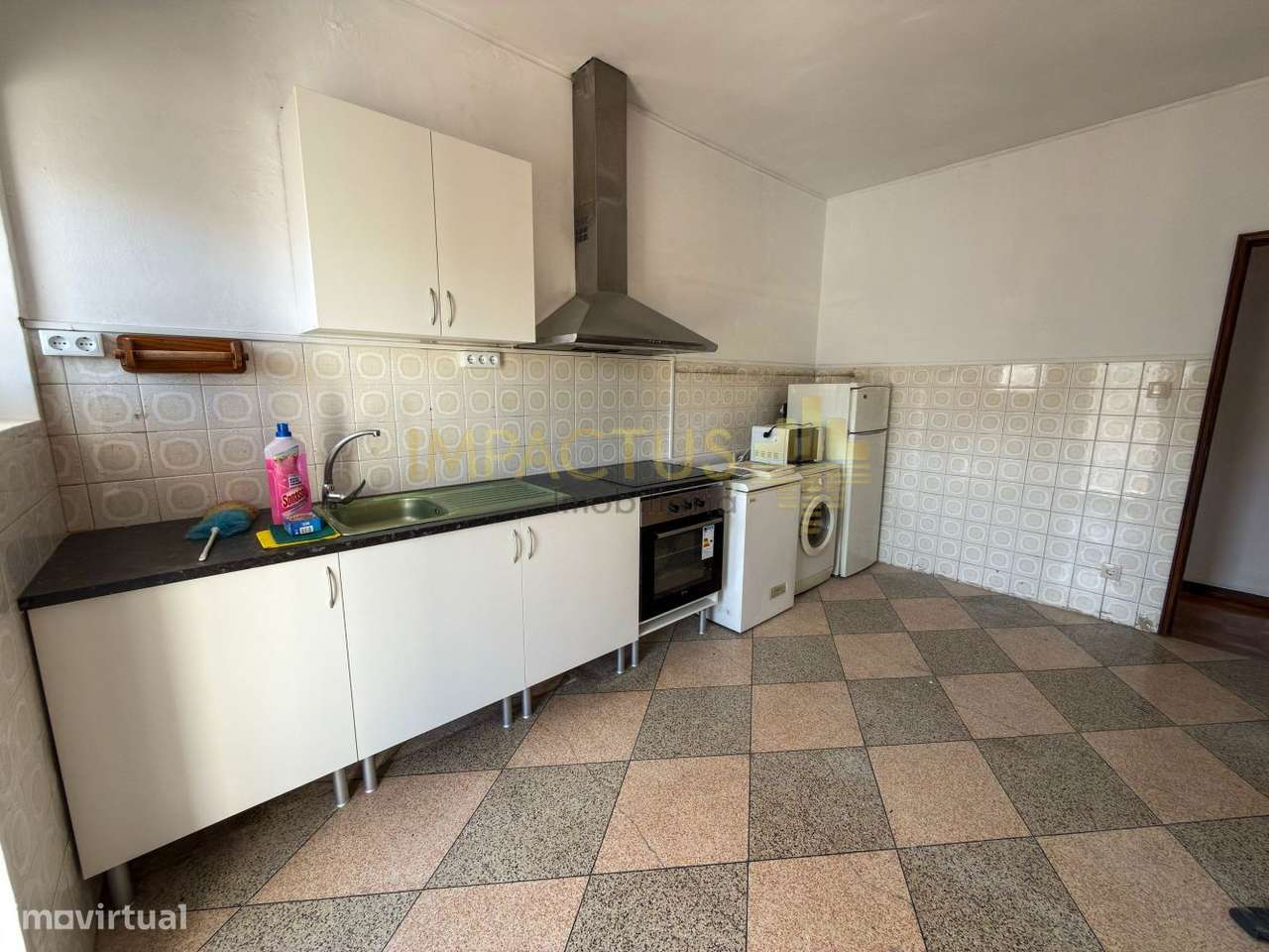 Apartamento T2+1 em Padrão da Légua-5