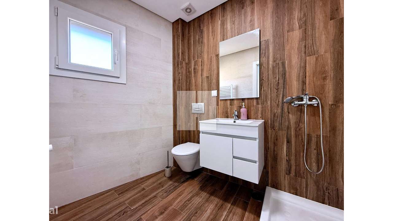 Apartamento T3 c/ Garagem Dupla-32