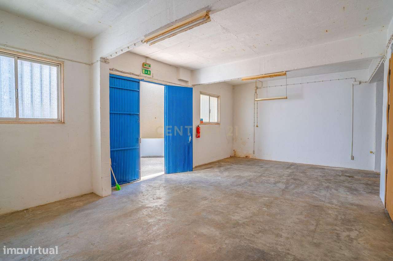Armazém multifuncional | 110 m² | Centro de Caldas da Rainha - Grande imagem: 4/10