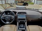 Jaguar F-Pace 25t AWD Prestige - 18