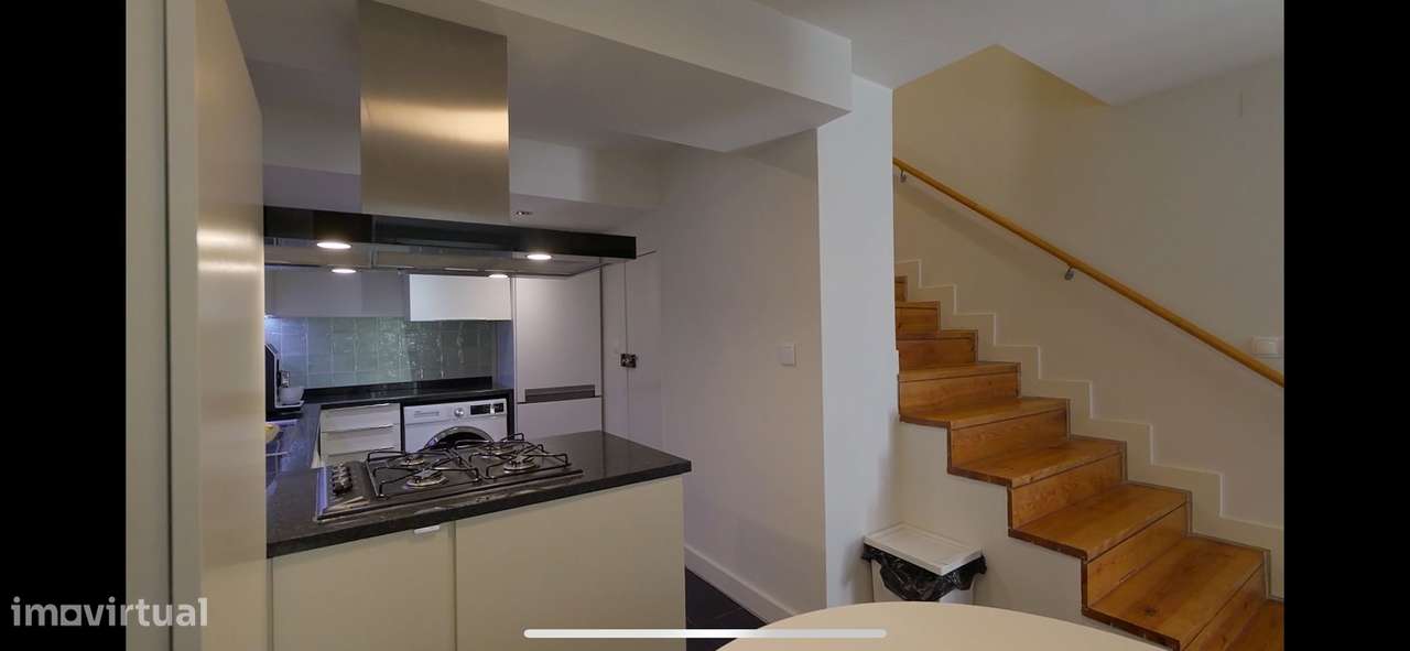 Duplex T1 com Jardim e Terraço Privativos-5