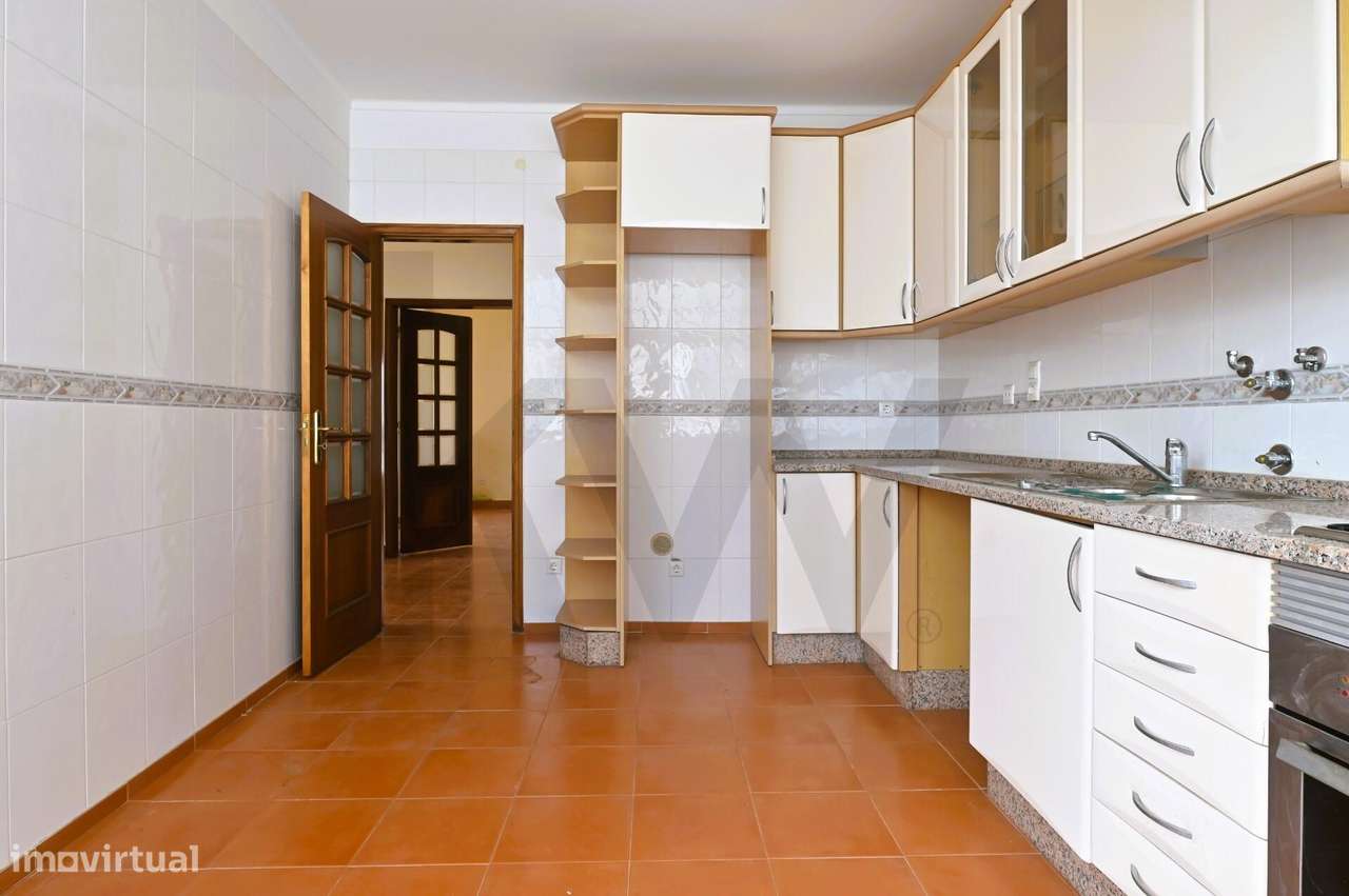 CASCAIS COLÉGIO AMOR DE DEUS – MORADIA T4 + T1 INDEPENDENTES-4