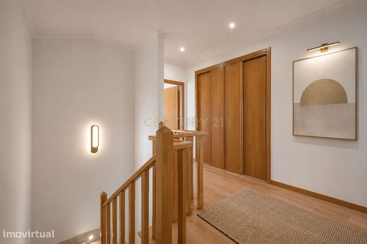 Duplex Exclusivo | 1 Quarto + 3 Suites | Terraços | Vista Panorâmica s-15