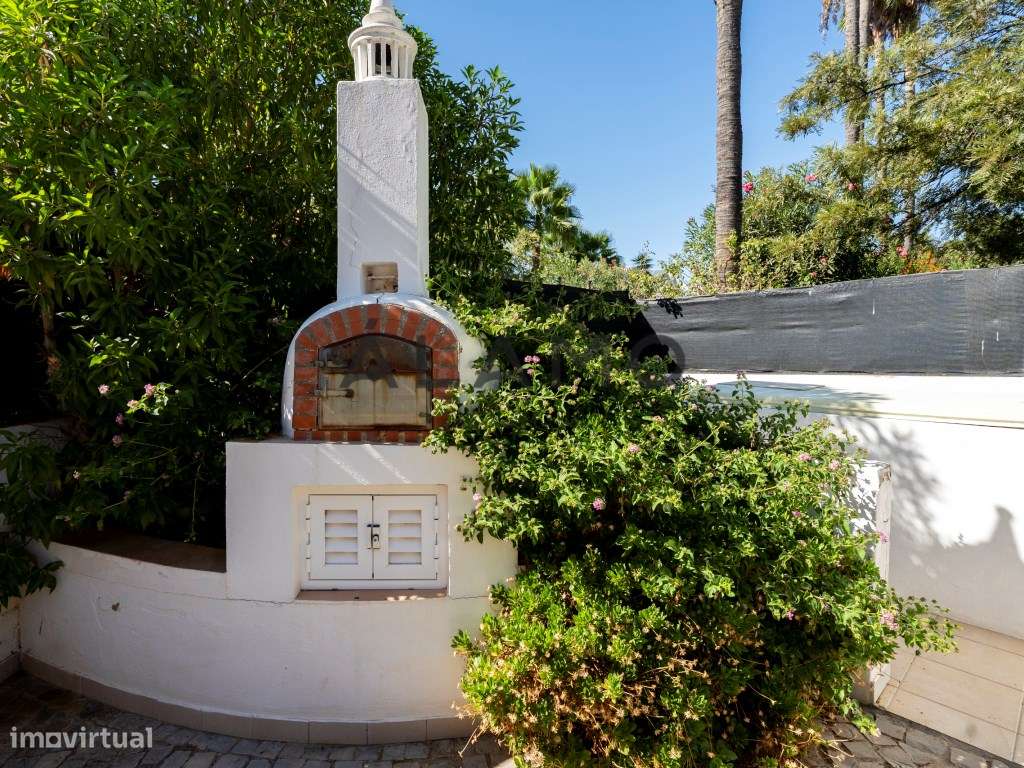 Charmosa Moradia Tradicional em Vale Formoso-33