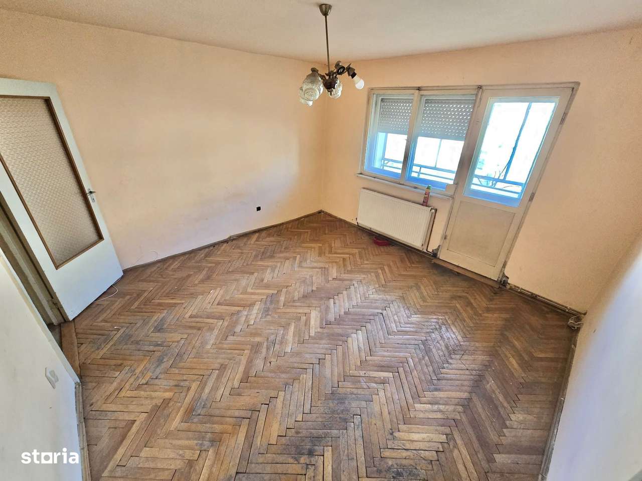 Apartament spatios in M16, Str.Aurora - Etaj III | Locatie de top-2