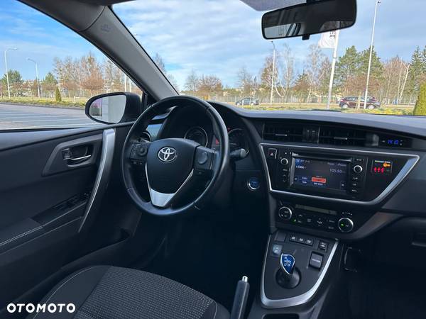 Toyota Auris 1.8 VVT-i Hybrid Automatik Design Edition - 32