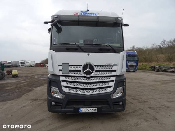 Mercedes-Benz Actros - 2