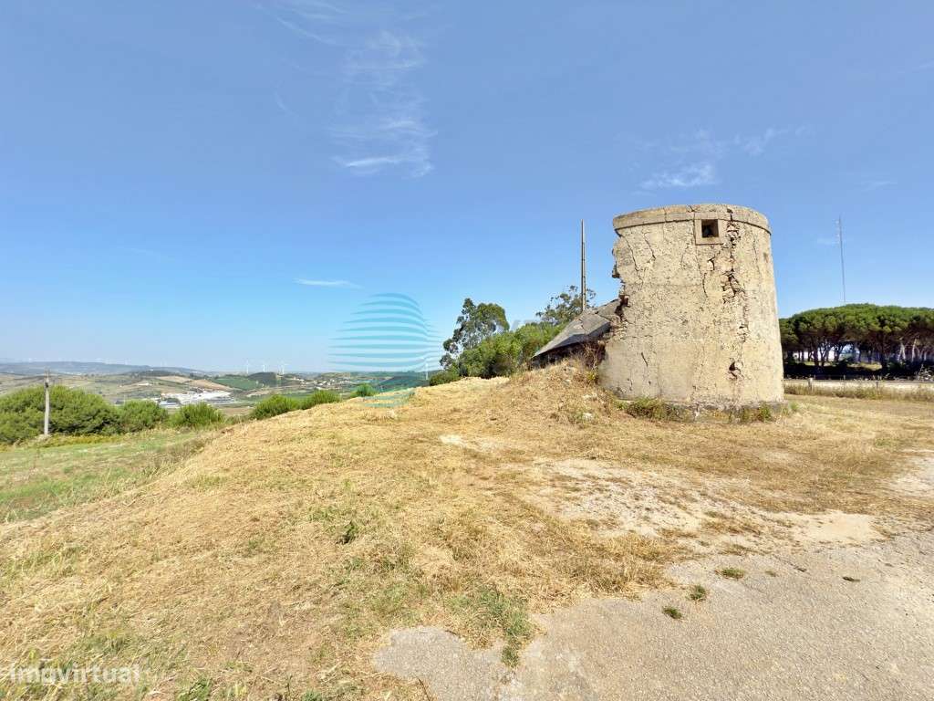 Terreno urbano com a melhor vista sobre a cidade de Torres Vedras-14