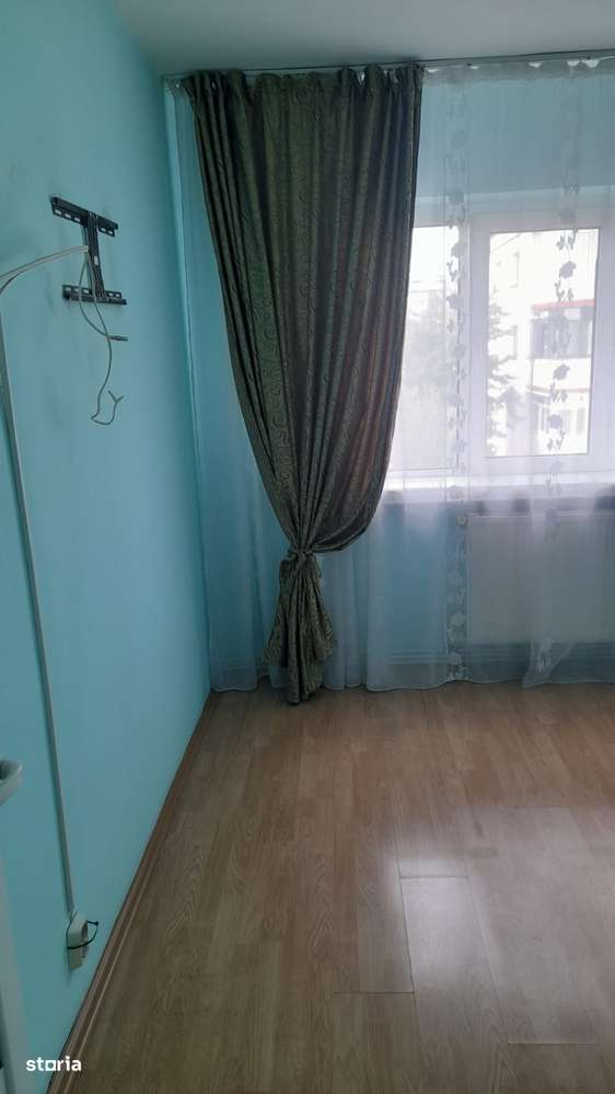Vând apartament cu 3 camere, Mioveni-3