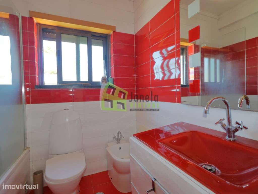 Moradia T3 com Garagem - Choilo, Azeitão-16