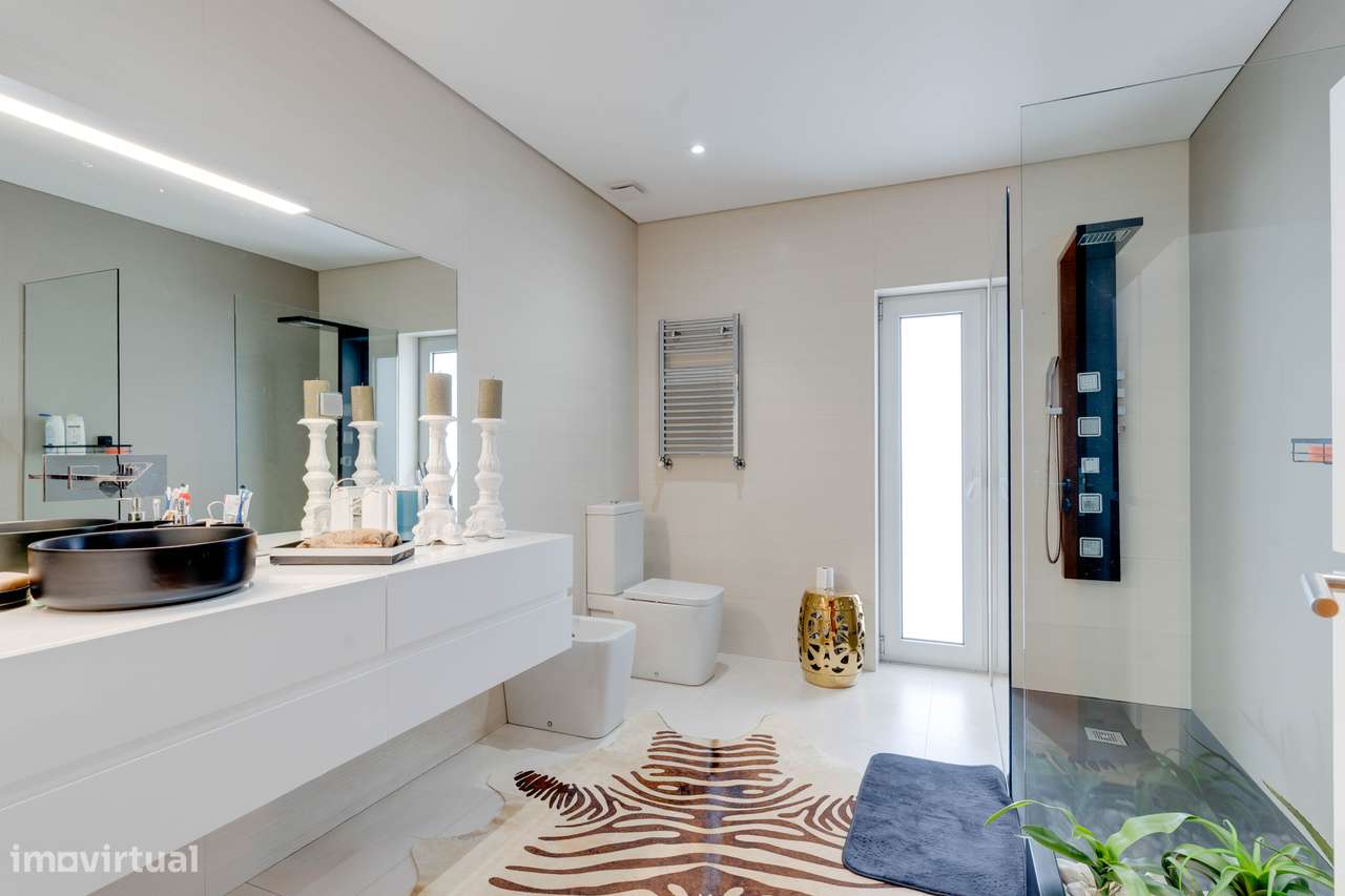 Elegância e Privacidade na Moradia dos Seus Sonhos-8