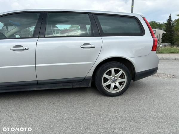 Volvo V70 2.0D - 8