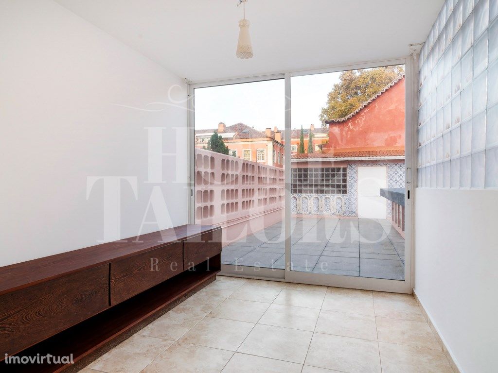 Apartamento T1 com terraço para arren...