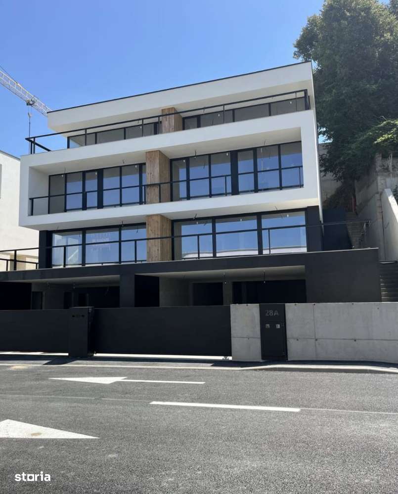 Duplex , 5 camere, 180 mp, CRAMA, Garaj, cartierul EUROPA, EXCLUSIVIST-1
