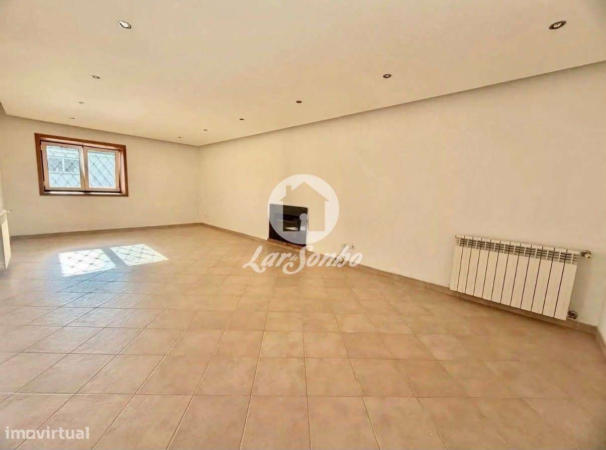 Moradia Individual T2 com 652 m² de terreno em Mosteiró, Vila do Conde-1