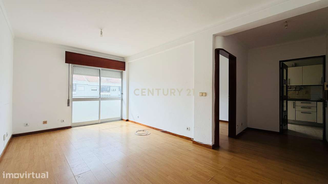 Apartamento T4 com Varanda e Arrecadação, no Centro do Pinhal Novo - Grande imagem: 4/31