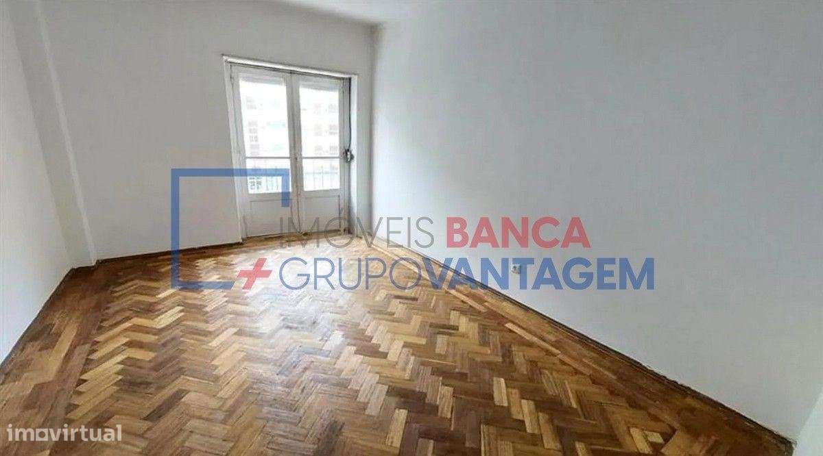 APARTAMENTO T3 MONTE ABRAÃO - Grande imagem: 5/19