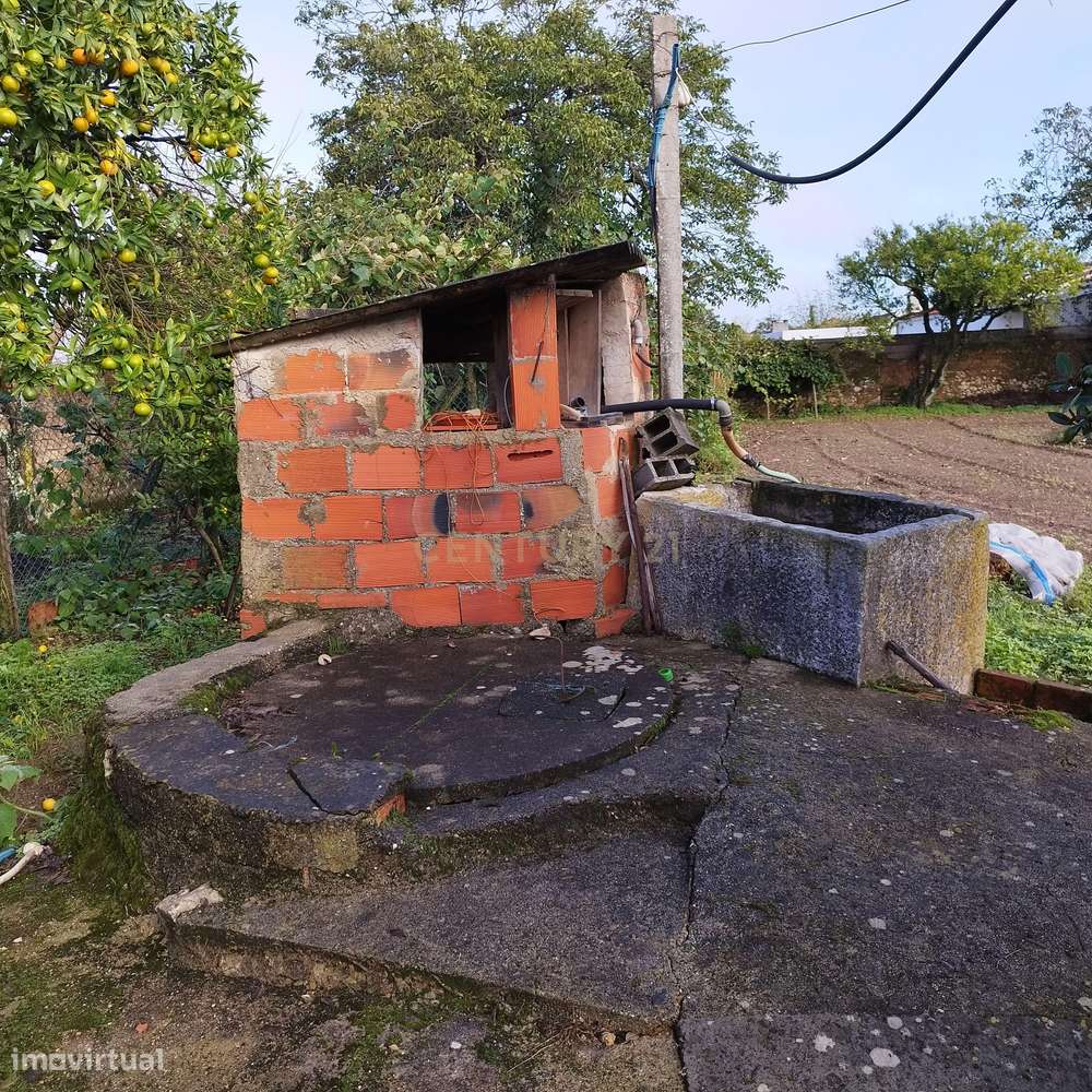 Moradia antiga + terreno envolvente - Centro da vila de Sangalhos - An-27