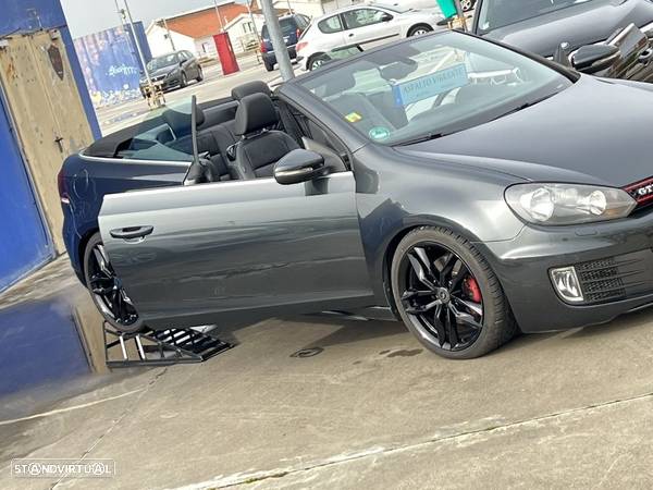 VW Golf 2.0 GTI DSG - 8