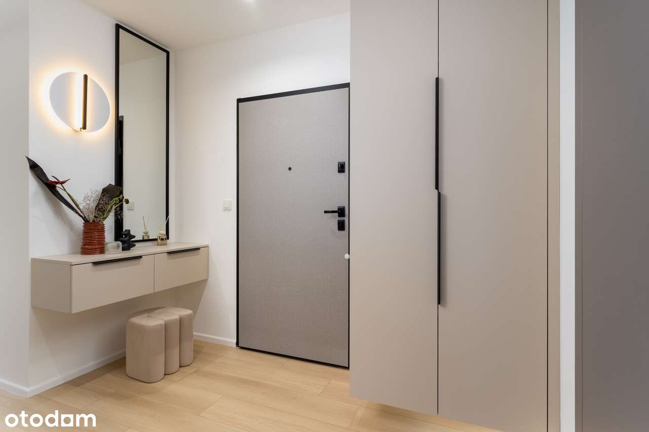 4 pokoje, klimatyzacja, balkon, gotowe do wejścia.-13