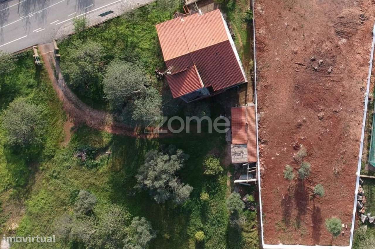 Excelente TERRENO com Licença de Construção p/ 3 Moradias - Grande imagem: 2/11