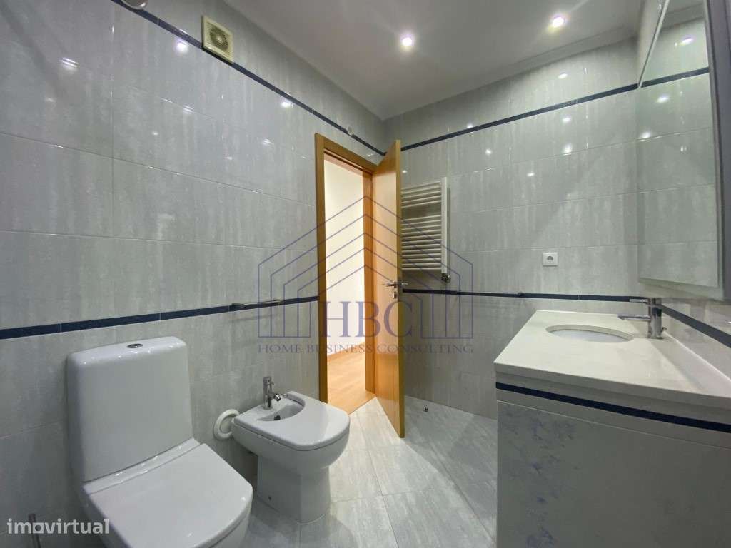 Apartamento T3 nas Colinas do Cruzeiro | 4 Parqueamentos + Arrecadação-19