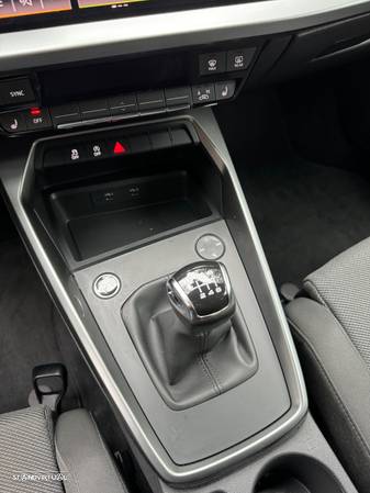Audi A3 Sportback 30 TDI S line - 23