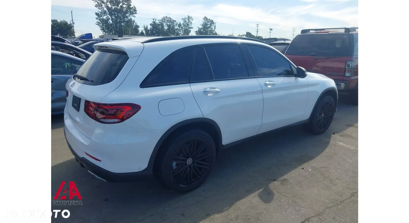 Mercedes-Benz GLC 300 4Matic 9G-TRONIC Exclusive - 4