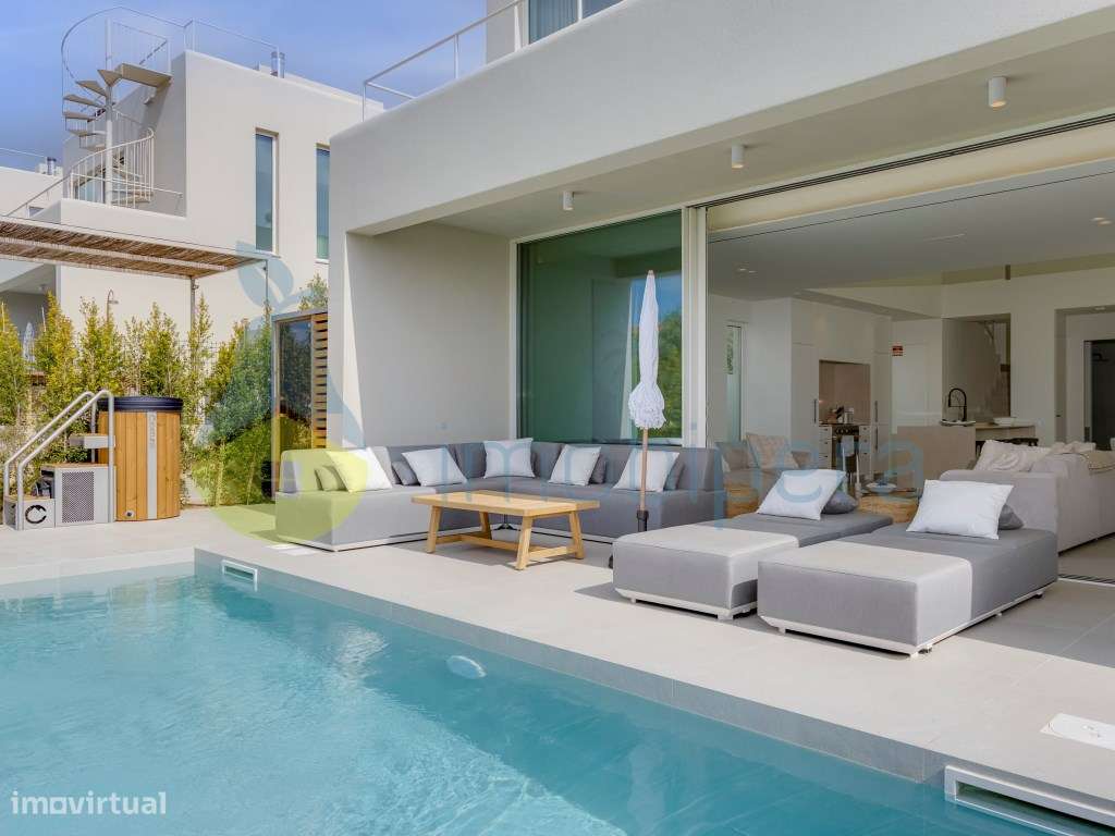 Moradia Exclusiva com Vista Mar em Santa Bárbara de Nexe-9