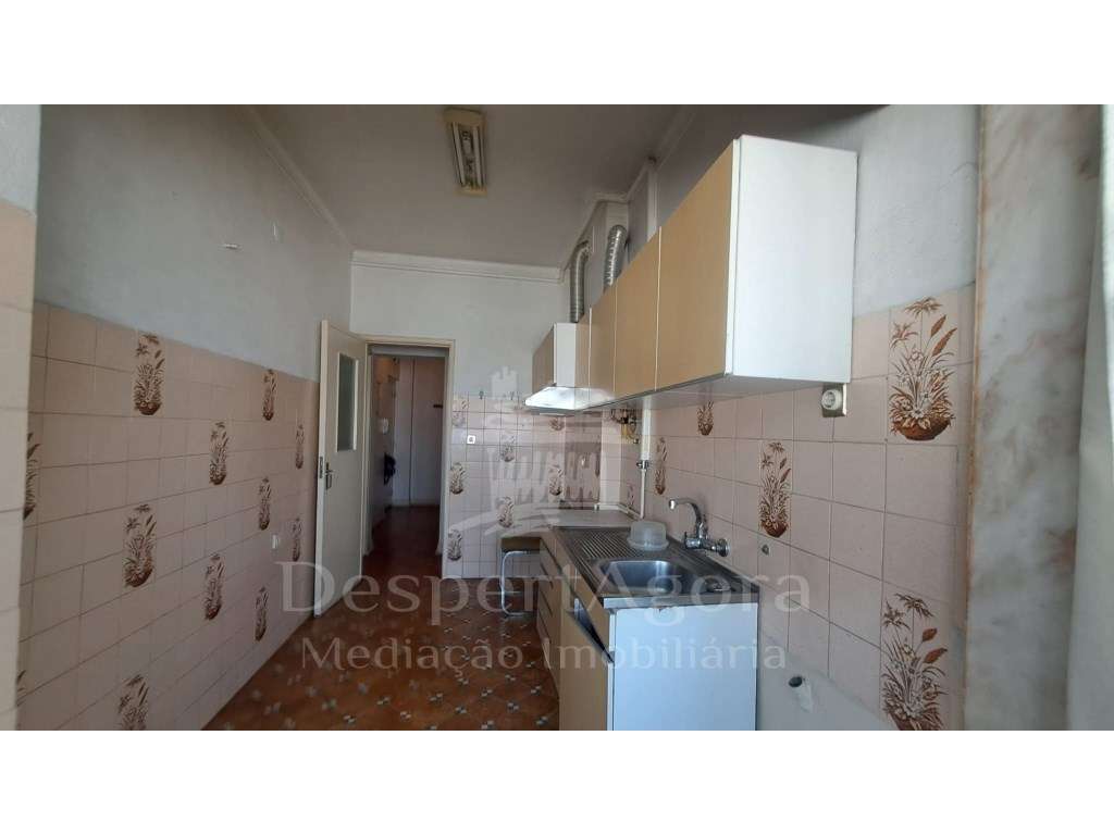 T3 com Garagem Perto da estação e escolas-18