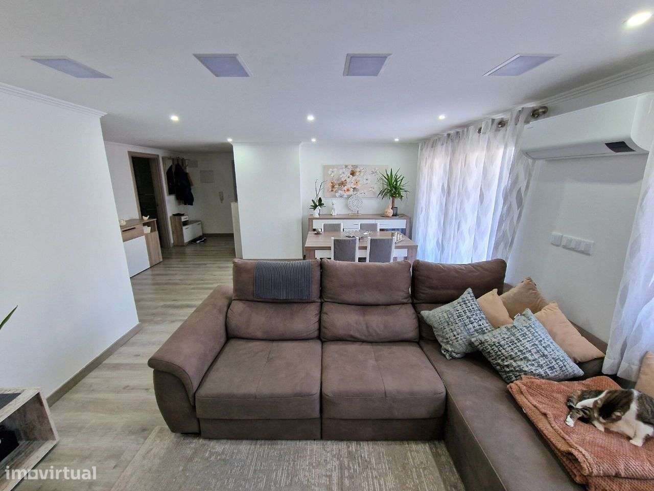 Apartamento T3 totalmente remodelado para T2 na Costa de Caparica - Grande imagem: 4/24