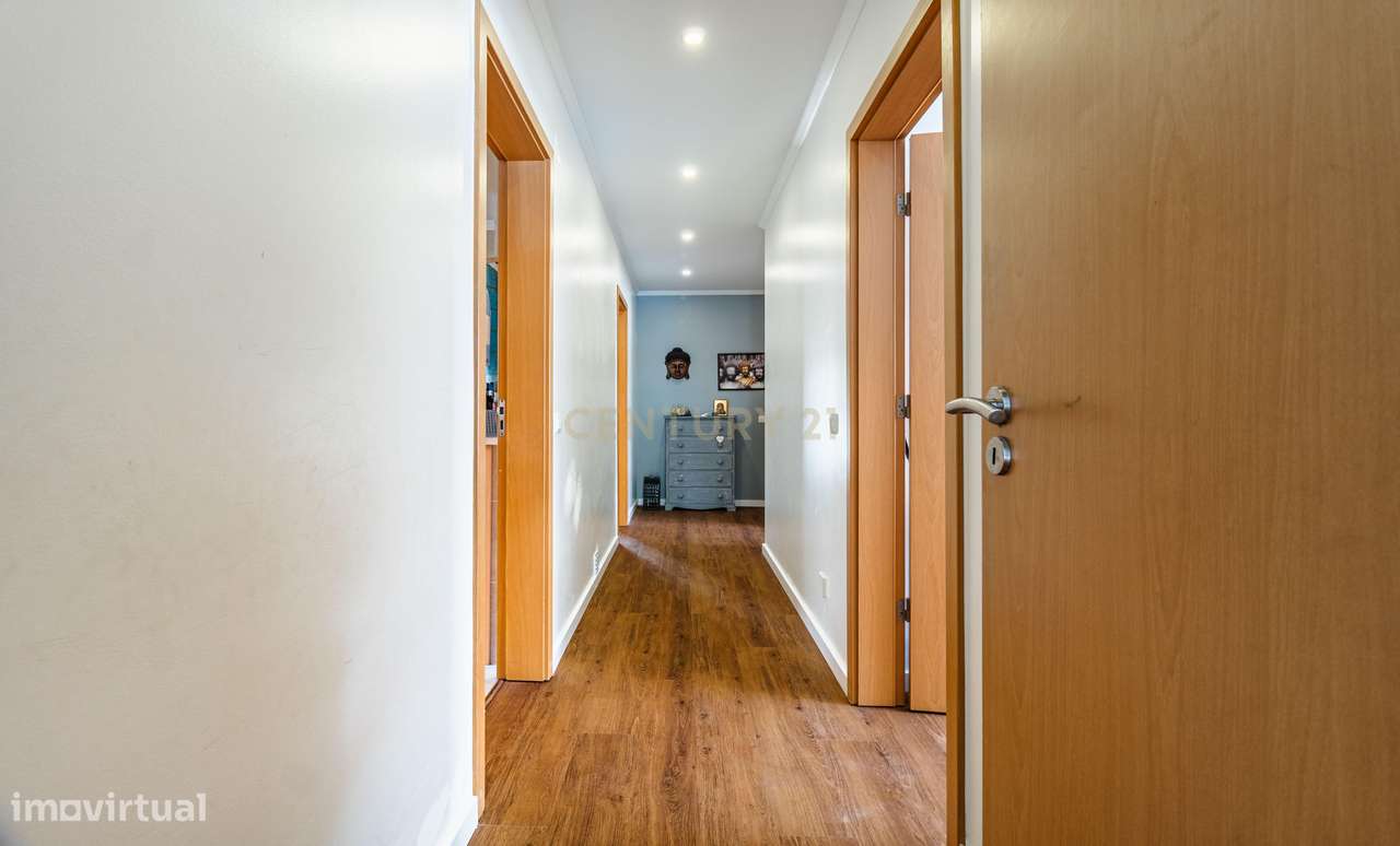 Moradia T4 em Quinta da Serralheira, Setúbal - Oportunidade Única! - Grande imagem: 5/43